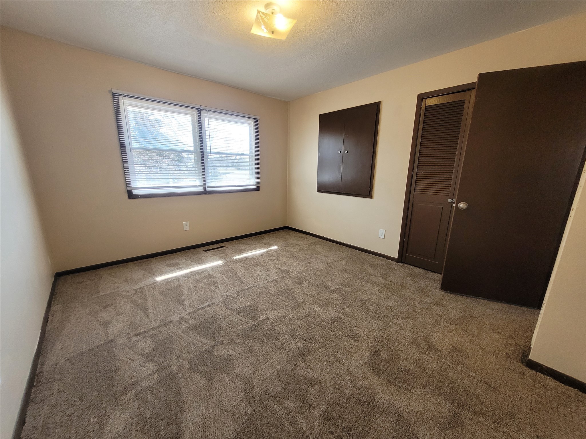 303 Porter Avenue, Des Moines, Iowa image 7