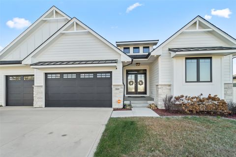 2860 NW Brookside Drive Grimes IA 50111