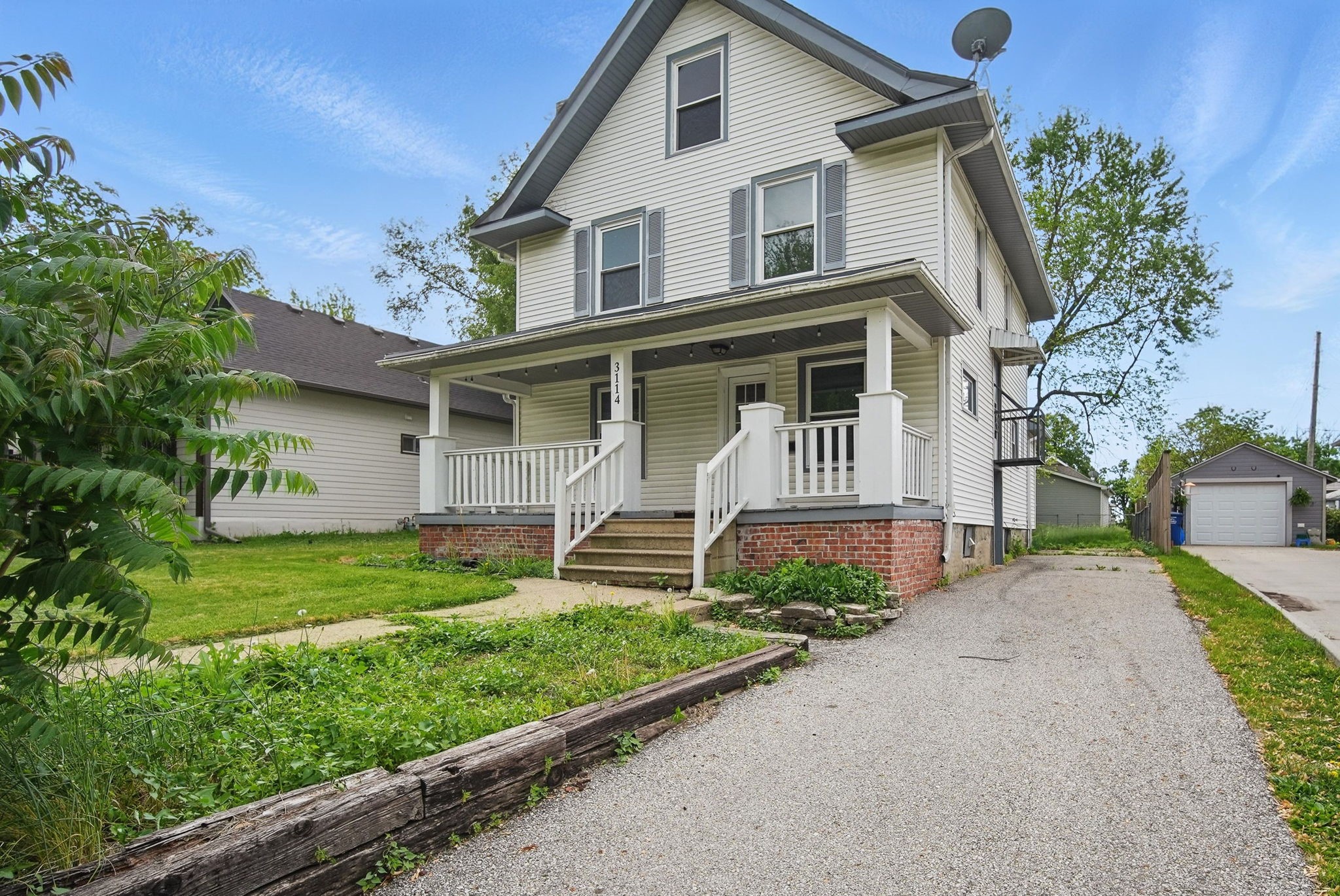 3114 School Street, Des Moines, Iowa image 2