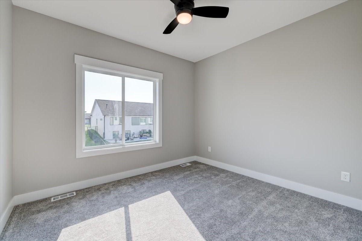 4667 180th Street, Urbandale, Iowa image 20