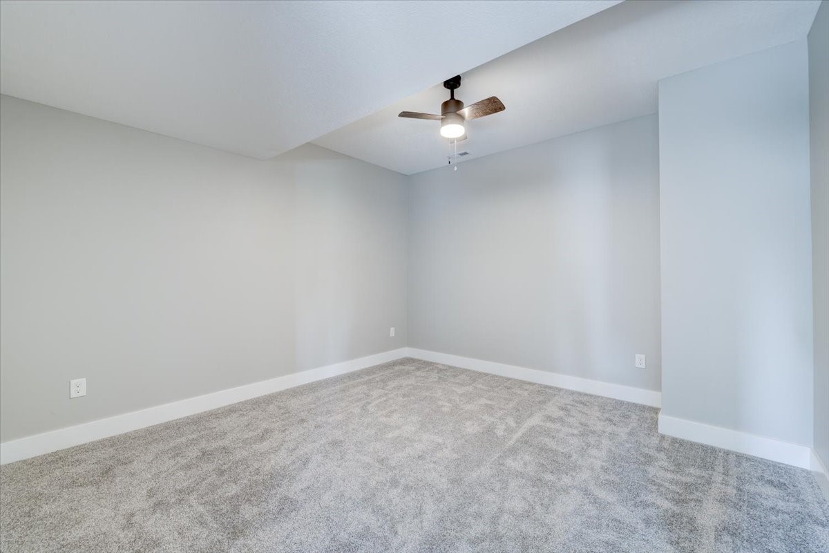 4667 180th Street, Urbandale, Iowa image 27