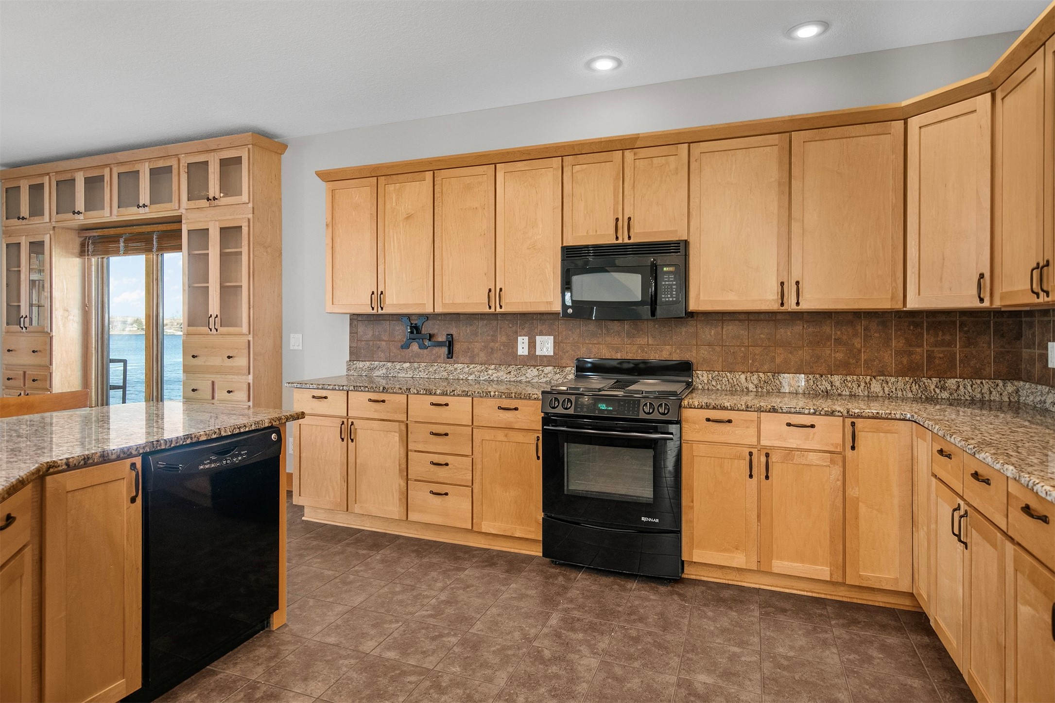 3144 Dogwood Drive, Ellston, Iowa image 9