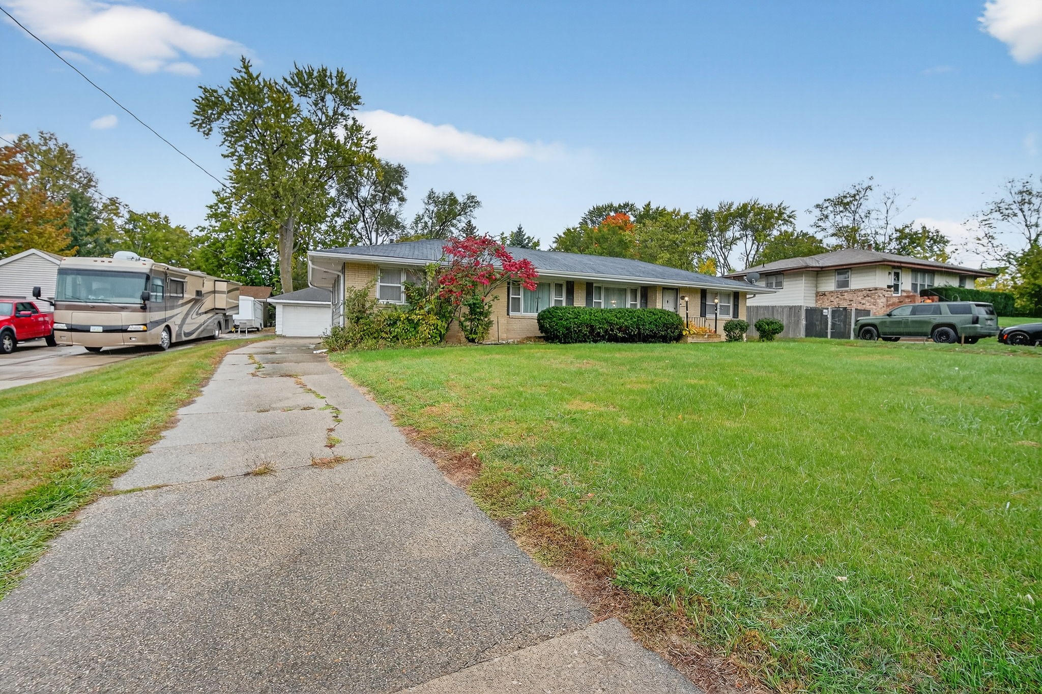 2737 E Euclid Avenue