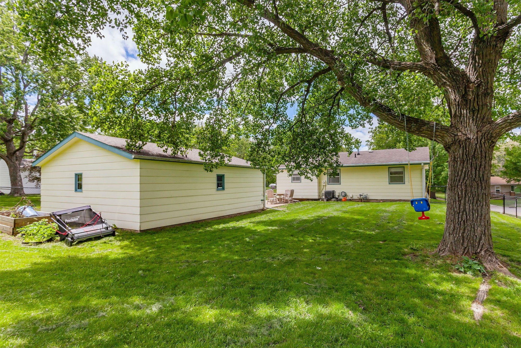 706 S Buxton Street, Indianola, Iowa image 3