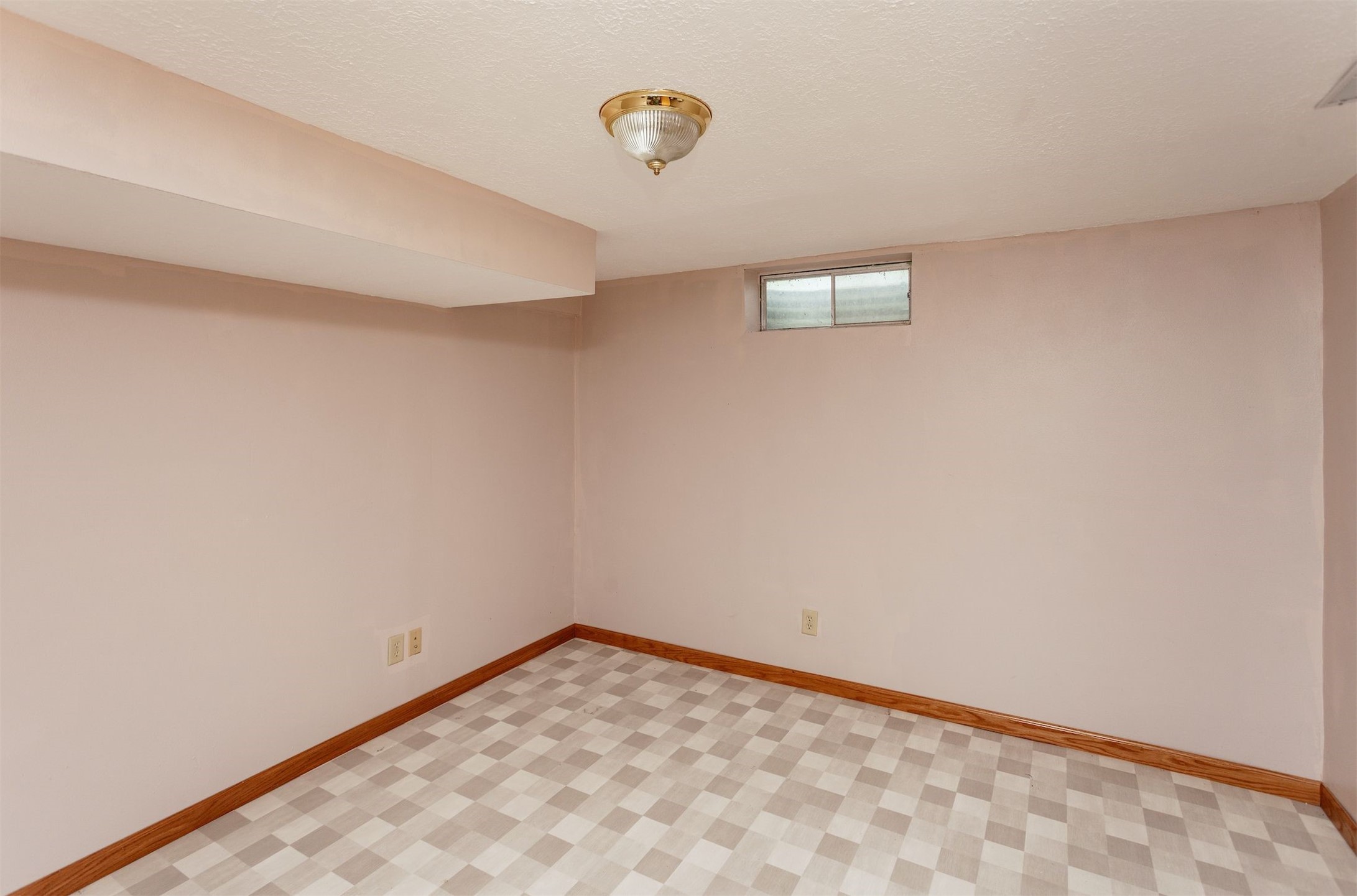 706 S Buxton Street, Indianola, Iowa image 14
