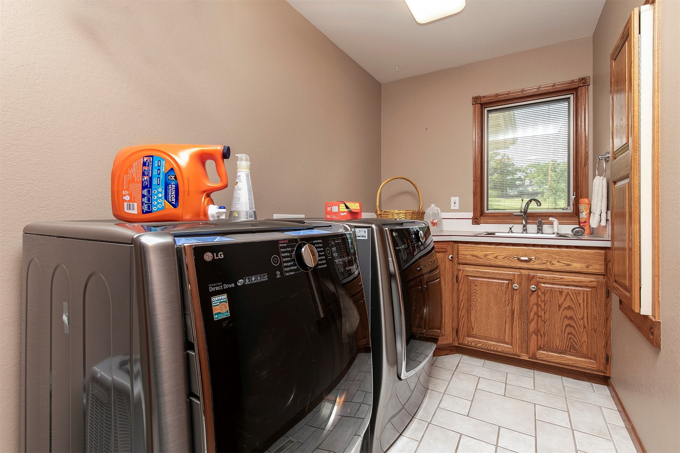 913 W 18th Street, Newton, Iowa image 18