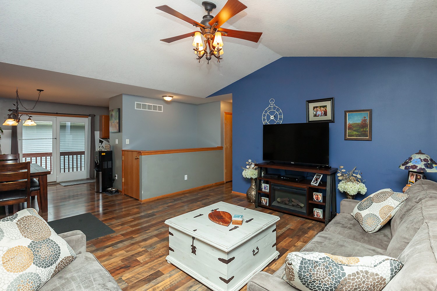 2518 E 39th Court, Des Moines, Iowa image 6