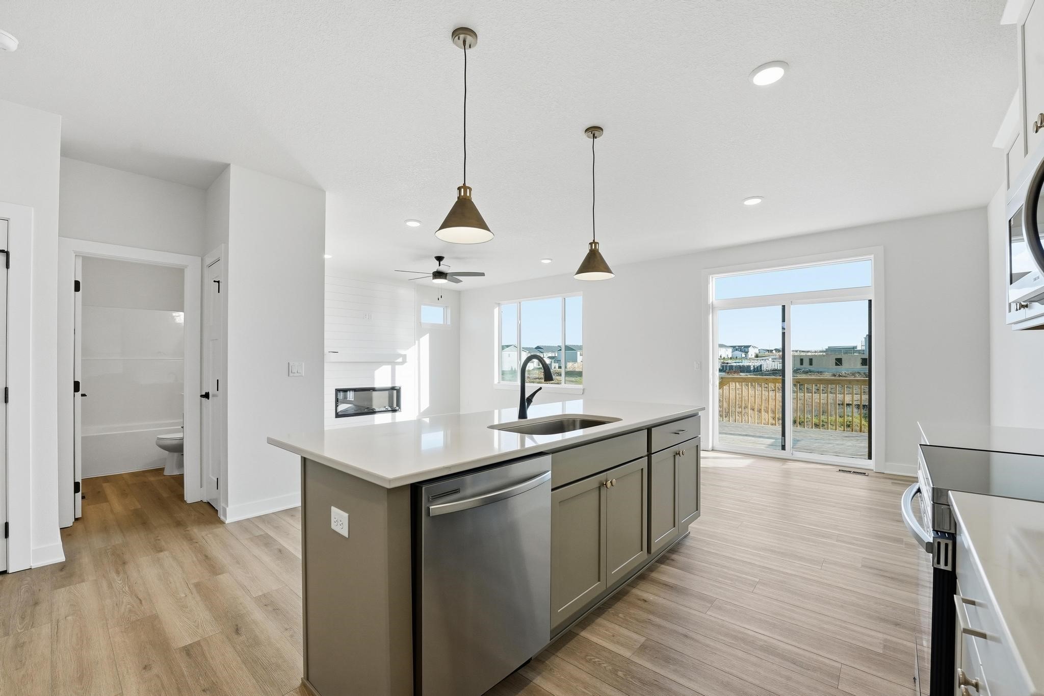 724 Plainside Avenue