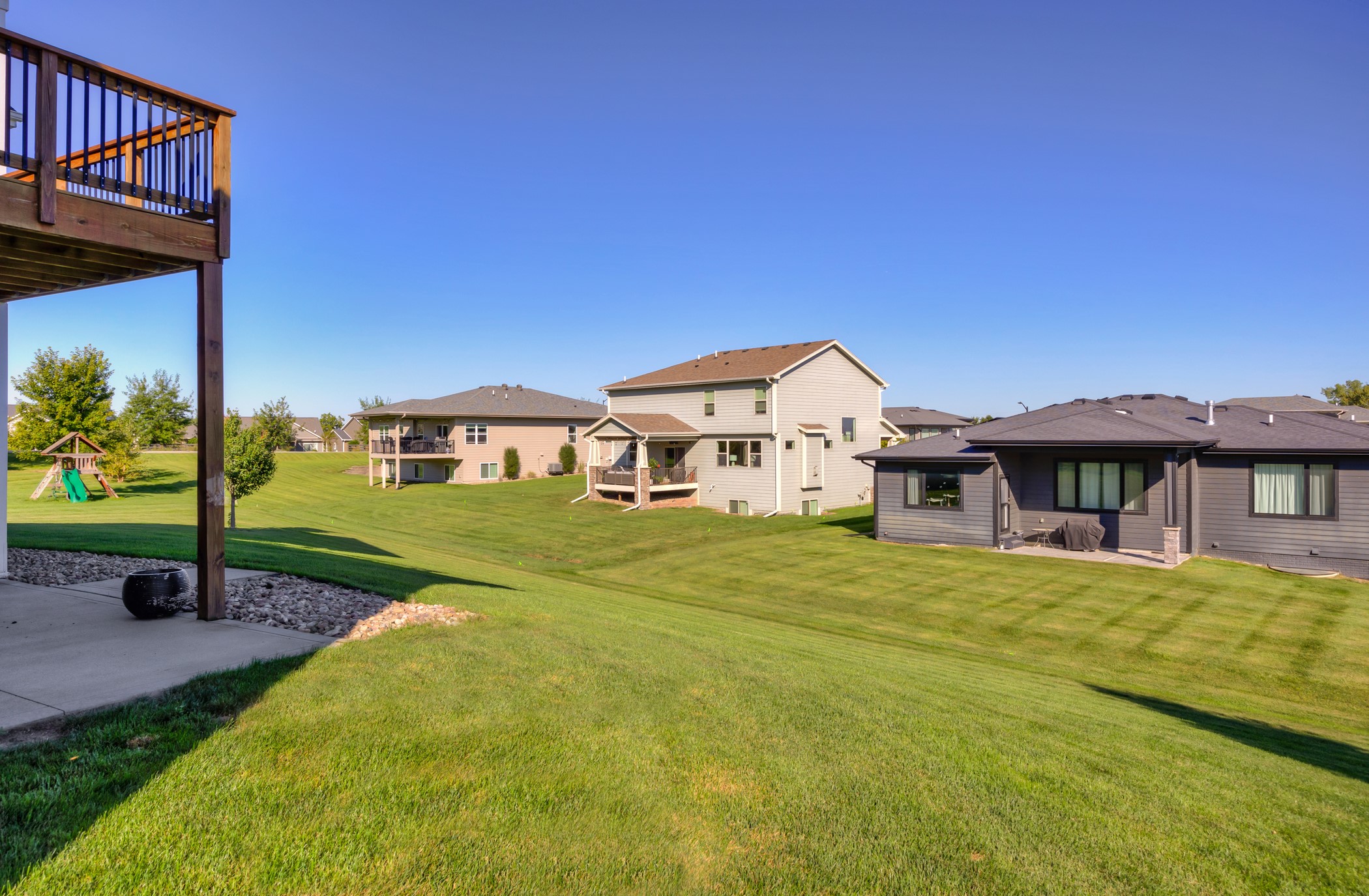 9421 Foxtail Circle, Norwalk, Iowa image 35