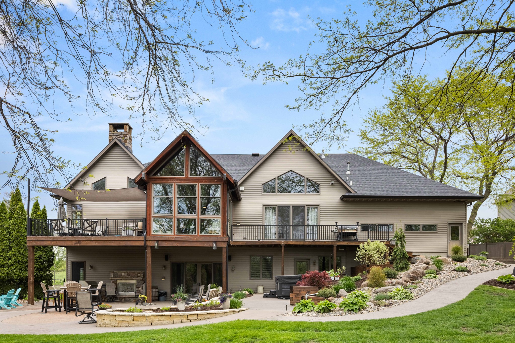 Grimes, Iowa, 50111, United States, 4 Bedrooms Bedrooms, ,5 BathroomsBathrooms,Residential,Pending,2052021
