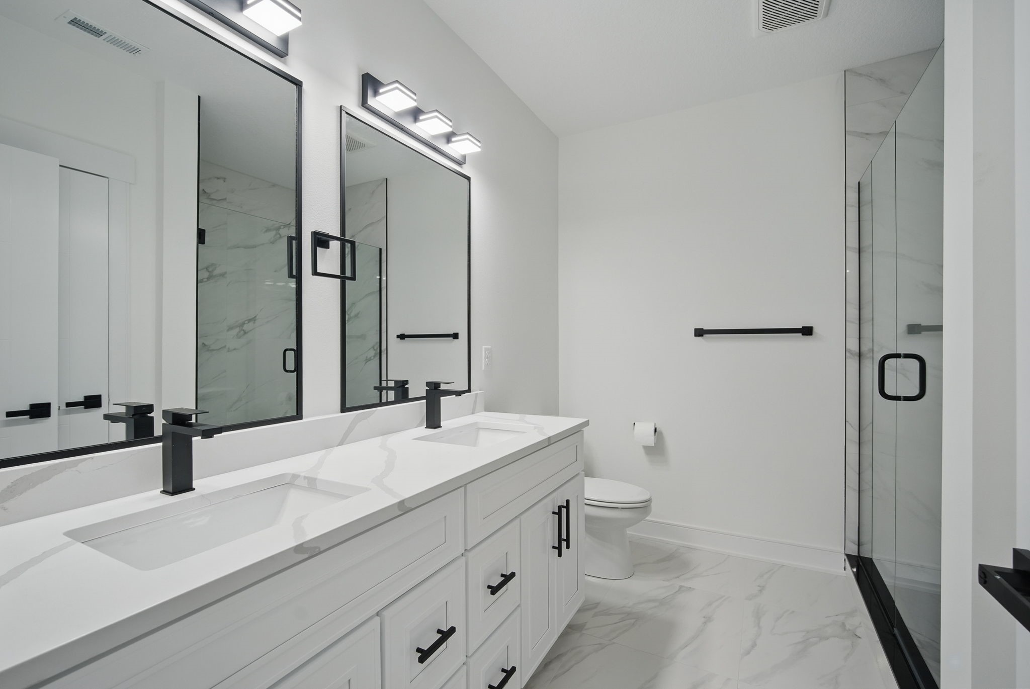 16332 Northpark Drive, Urbandale, Iowa image 31