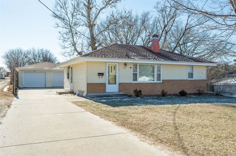 112 Rose Avenue Des Moines IA 50315