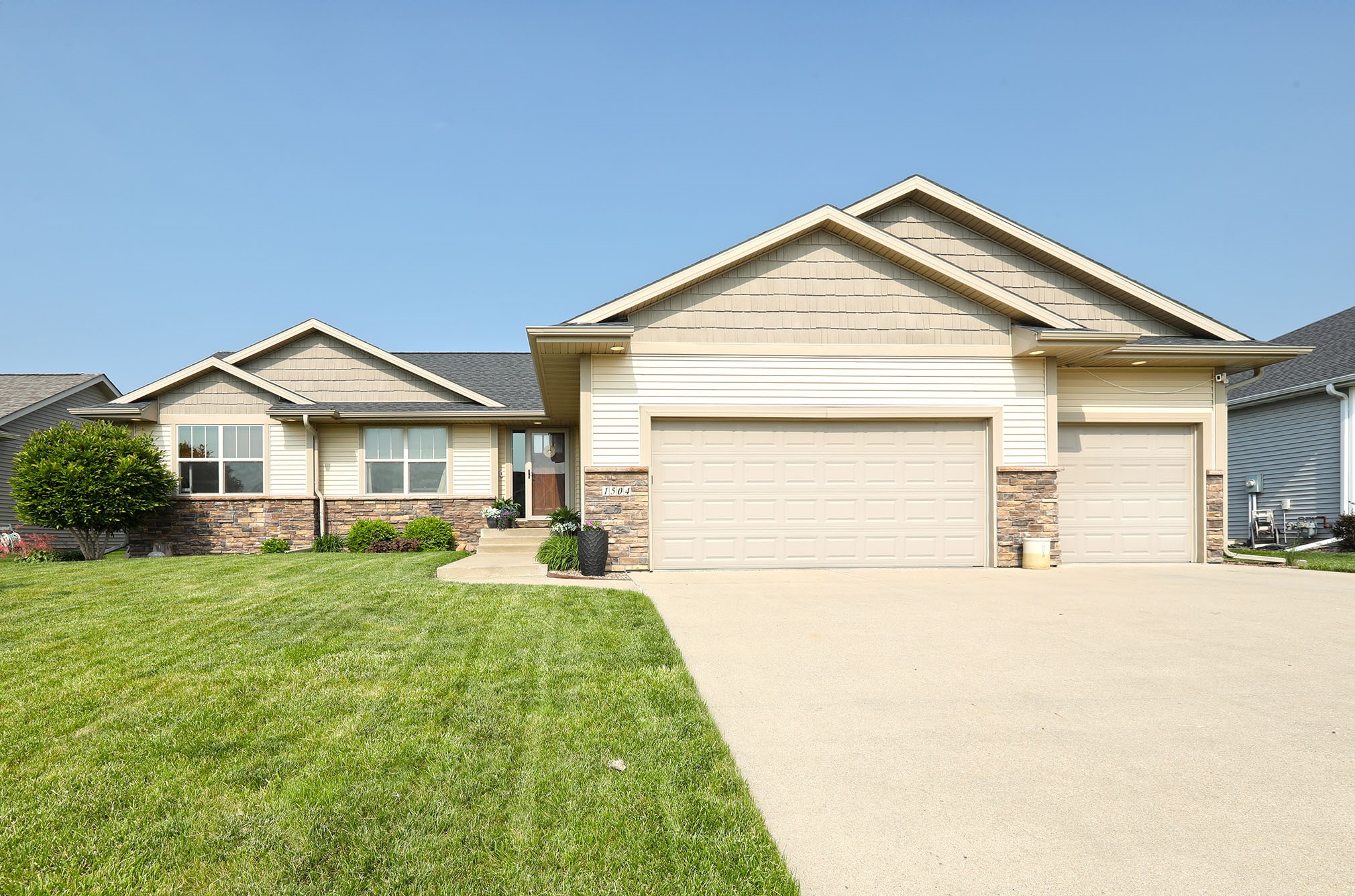 1504 NW Calista Street, Grimes, Iowa image 1