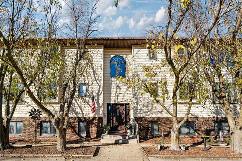 1401 W 16th Street S 2 Newton IA 50208