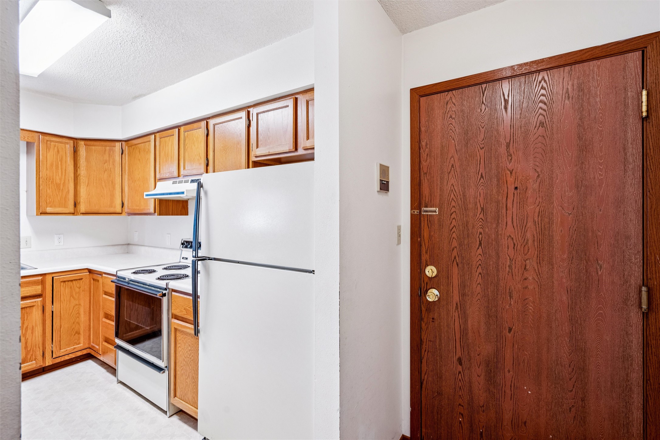 1401 W 16th Street S 2