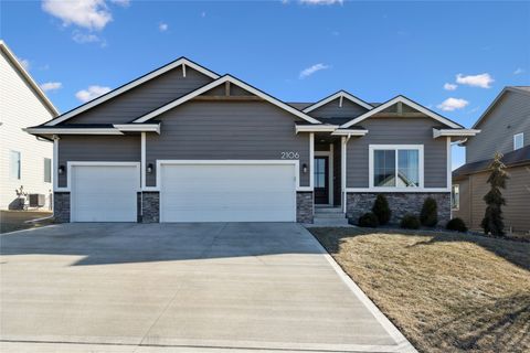 Homes For Sale - 2106 Autumn Blaze Drive<br/> Warren County, Norwalk, IA 50211