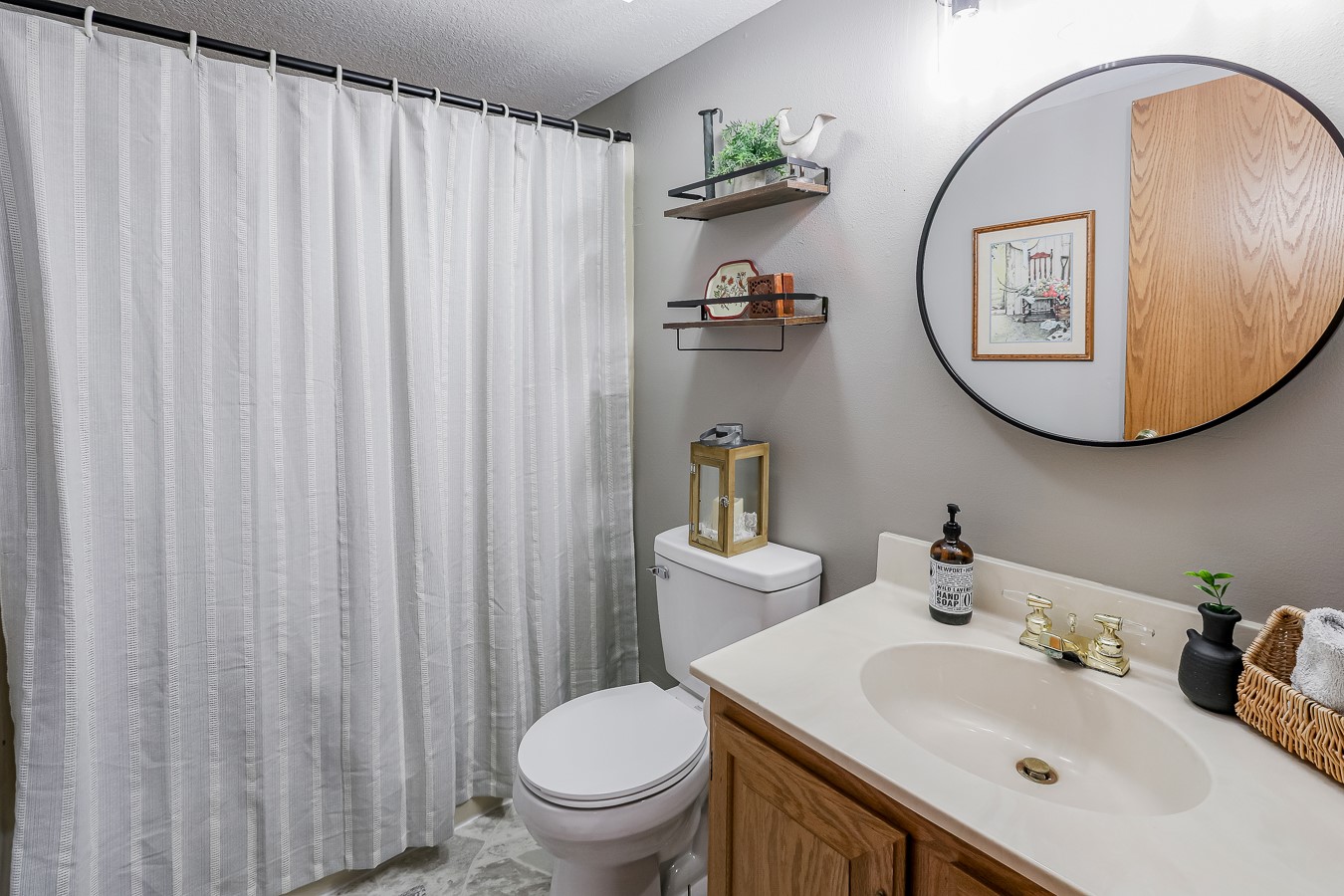 2502 W Larson Street, Knoxville, Iowa image 22