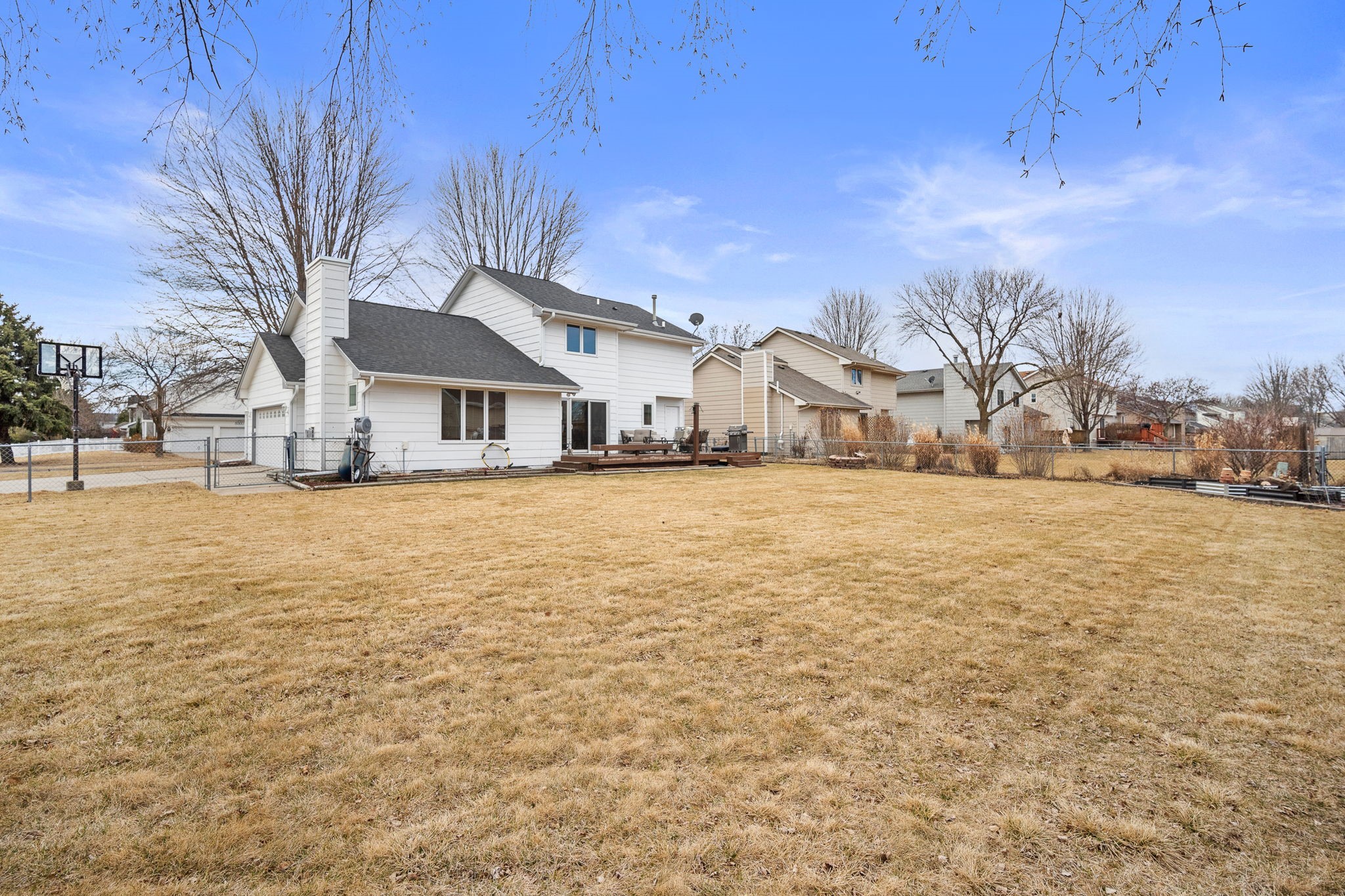 8001 Brookview Drive, Urbandale, Iowa image 32