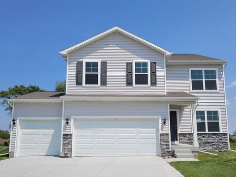 Homes For Sale - 4001 2nd Avenue<br/> Altoona, IA 50009