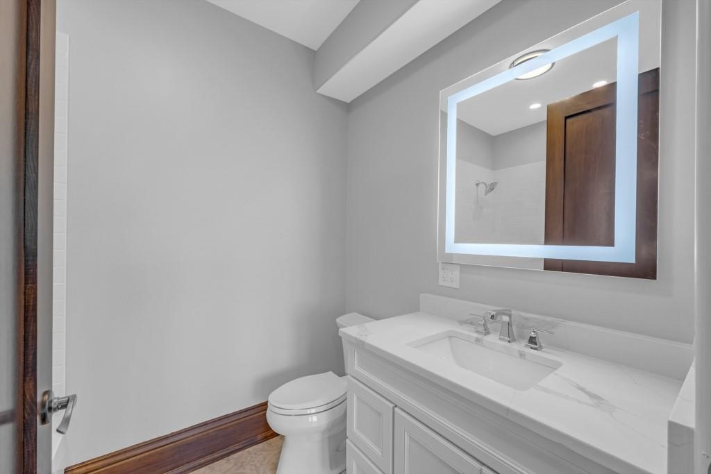 Johnston, Iowa, 50131, United States, 6 Bedrooms Bedrooms, ,8 BathroomsBathrooms,Residential,Active,1945305