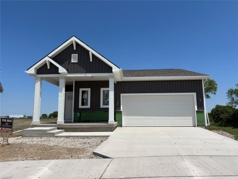 Homes For Sale - 1841 Gordon Court<br/> Warren County, Norwalk, IA 50211