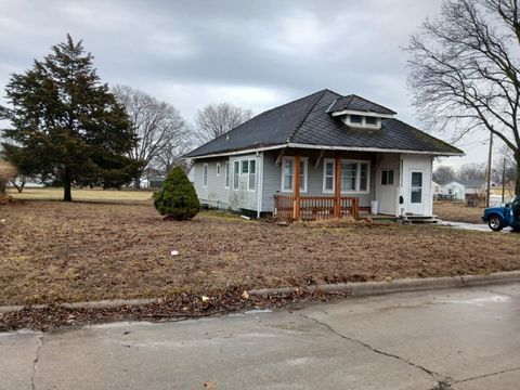 Homes For Sale - 1320 30th Street<br/> Fort Madison, IA 52627
