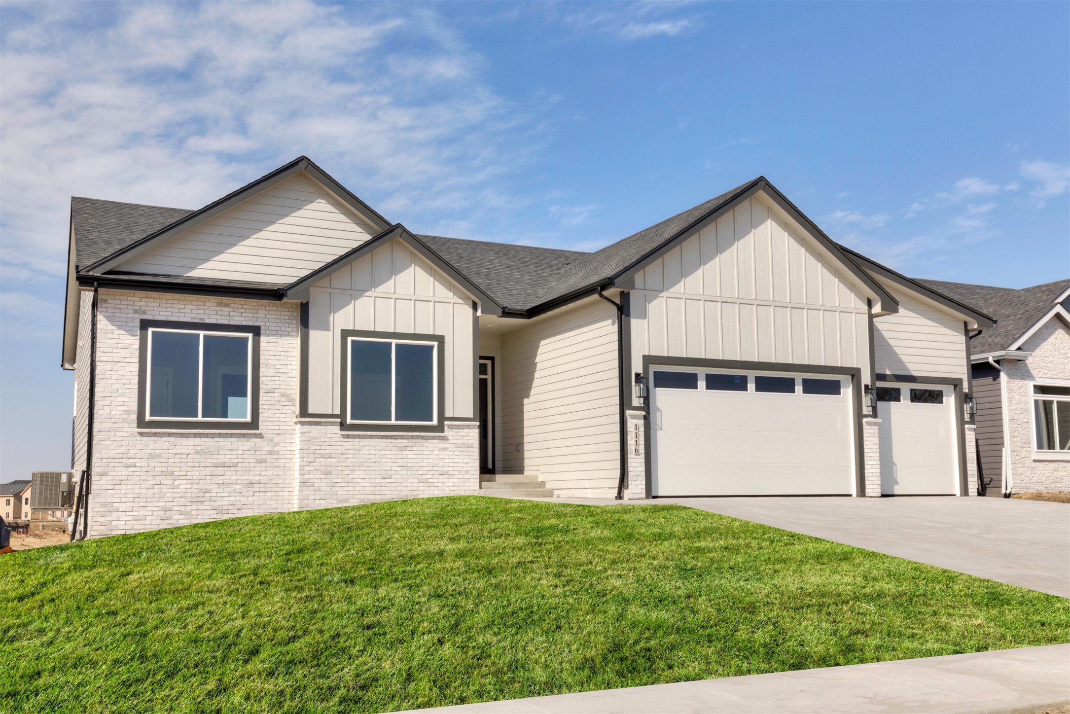 1116 NE Meadow Crossing Drive