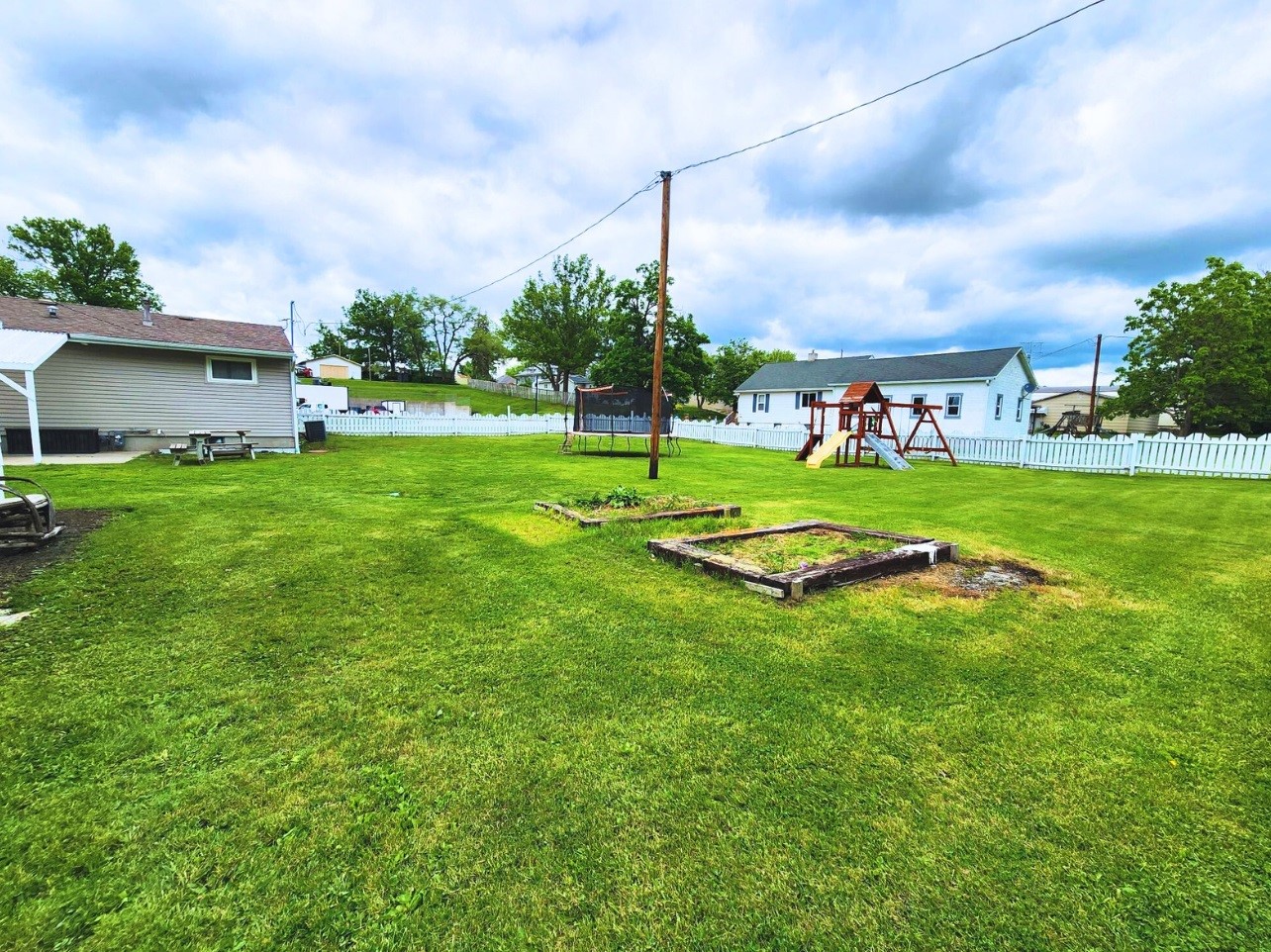 1420 Court Avenue, Chariton, Iowa image 13