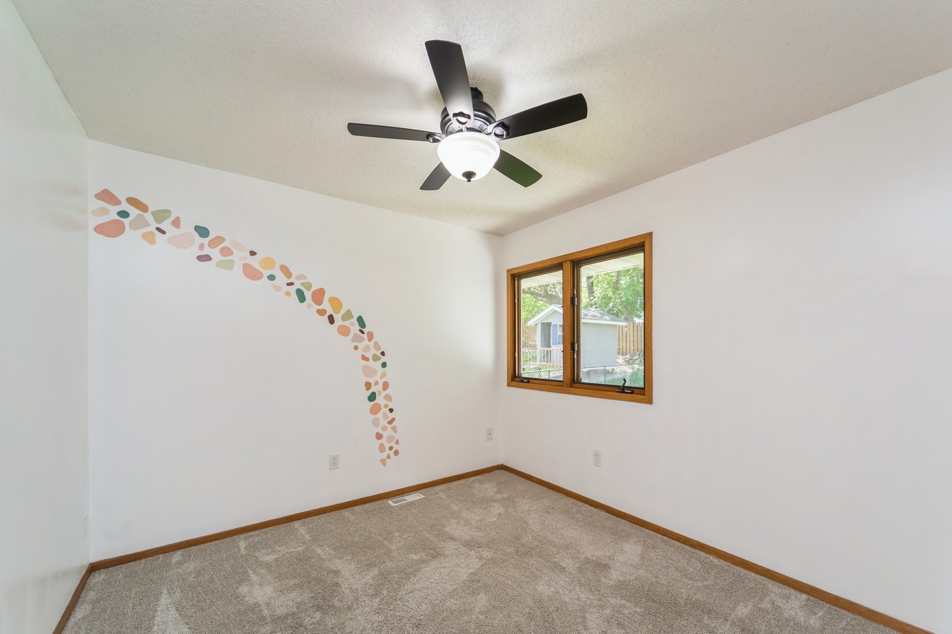 Urbandale, Iowa 50322, United States, 3 Bedrooms Bedrooms, ,3 BathroomsBathrooms,Residential,Active,115521