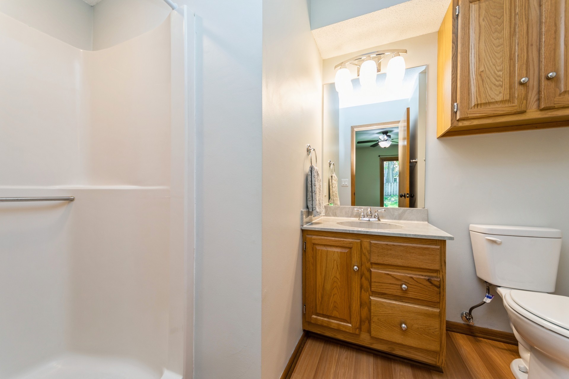 Urbandale, Iowa 50322, United States, 3 Bedrooms Bedrooms, ,3 BathroomsBathrooms,Residential,Active,115521