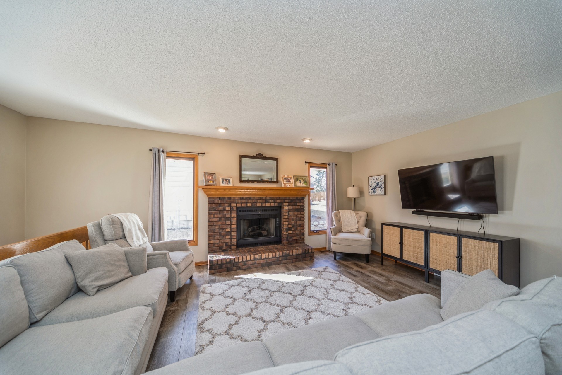 4106 Patricia Drive, Urbandale, Iowa image 4