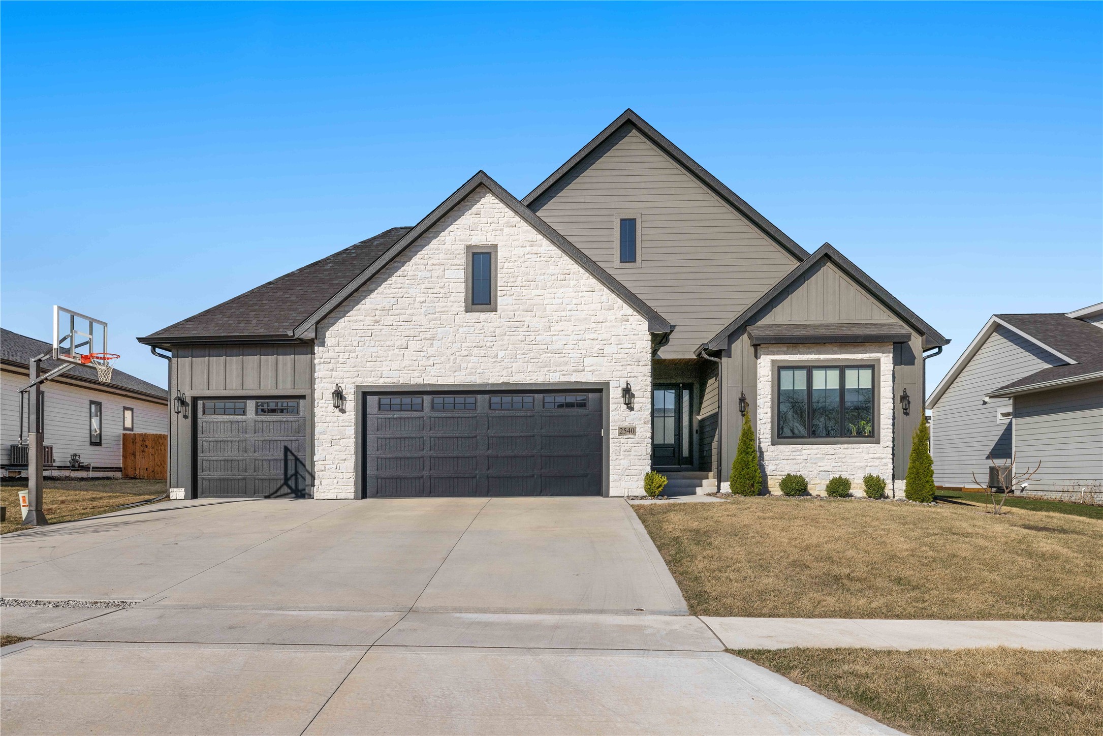 2540 Belmont Boulevard, Waukee, Iowa image 1