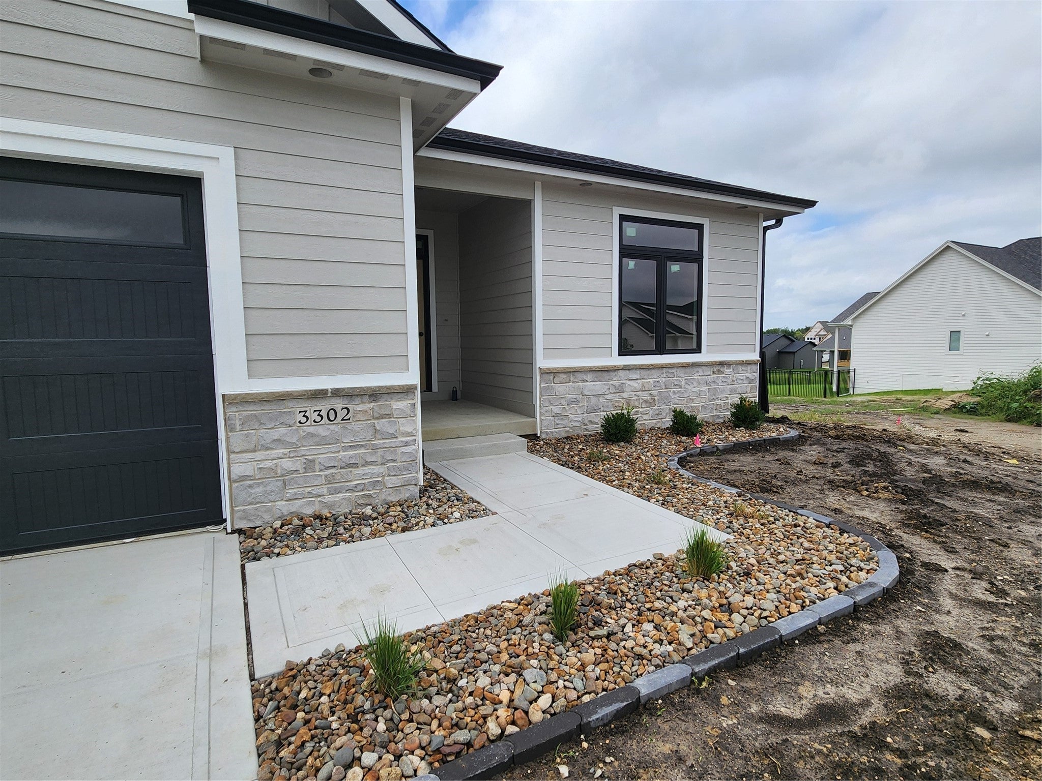 3302 SE Bannister Drive