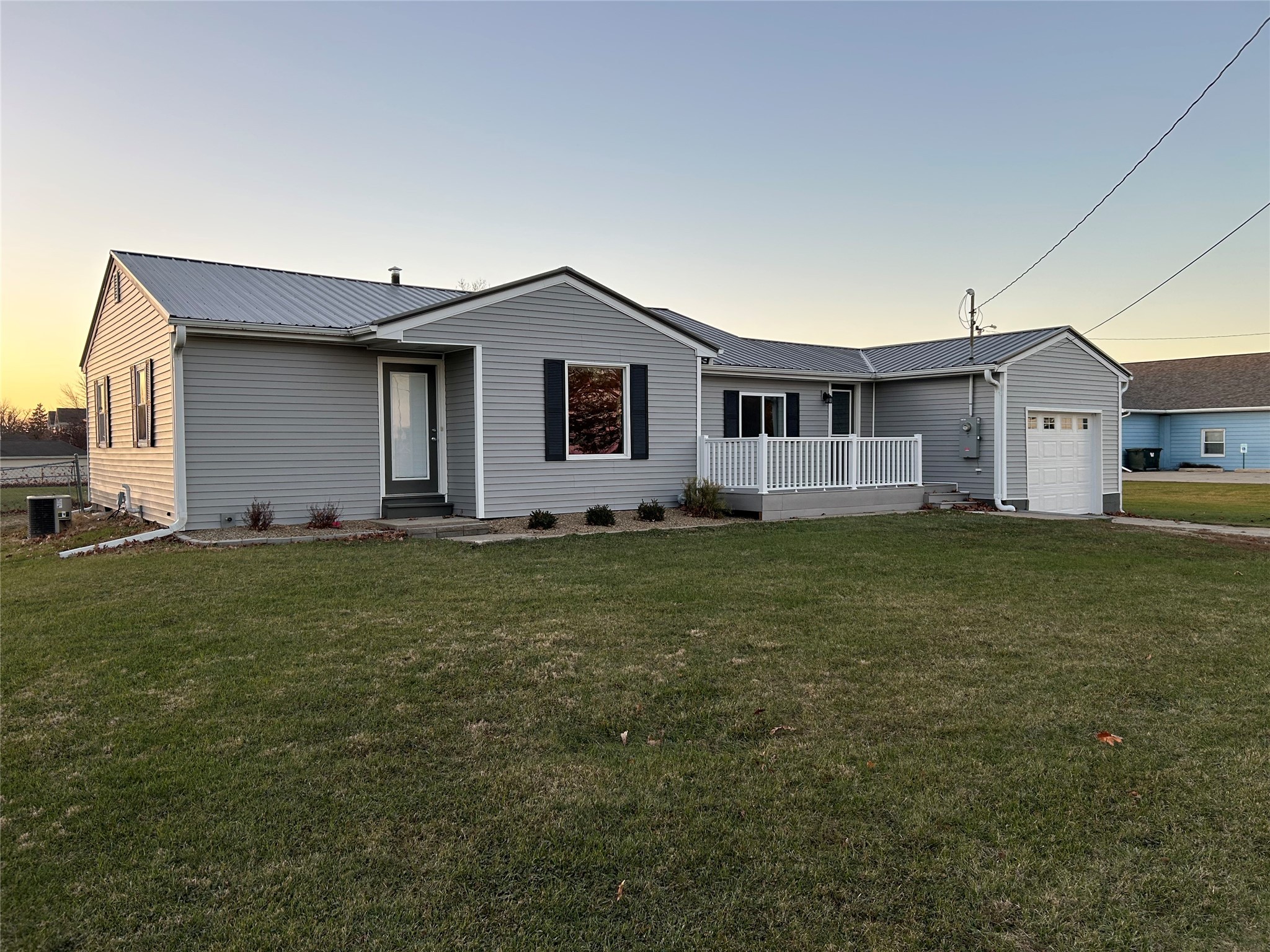 1801 1st Street, Newton, Iowa image 1