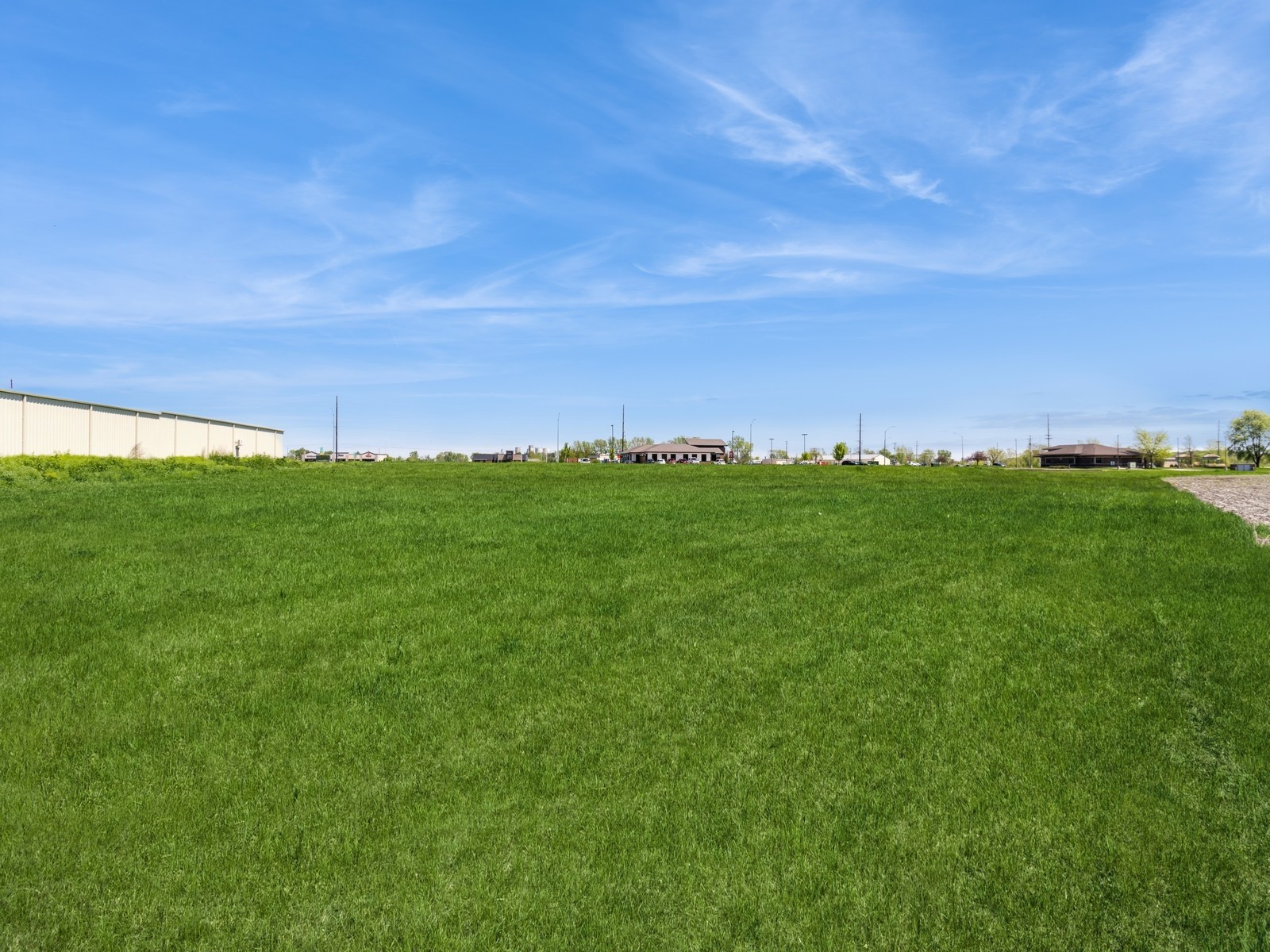 2820 Gateway Drive, Carlisle, Iowa image 9