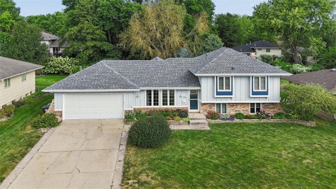 Homes For Sale - 414 NW Kimberly Lane<br/> Ankeny, IA 50023