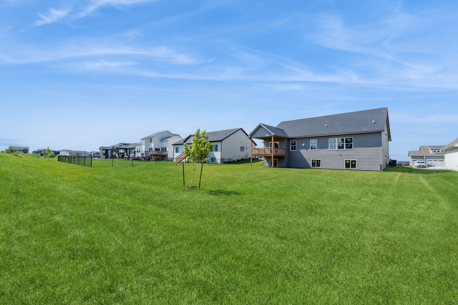 2227 Green Leaf Circle