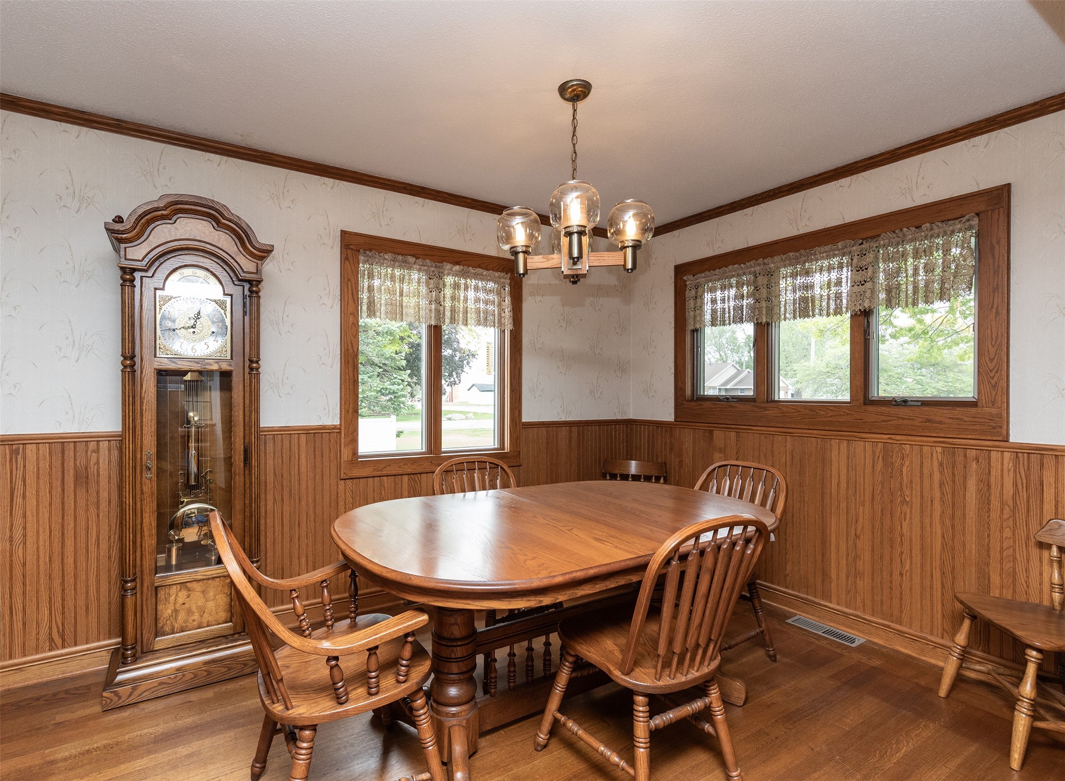 203 11th Street, Dallas Center, Iowa image 9