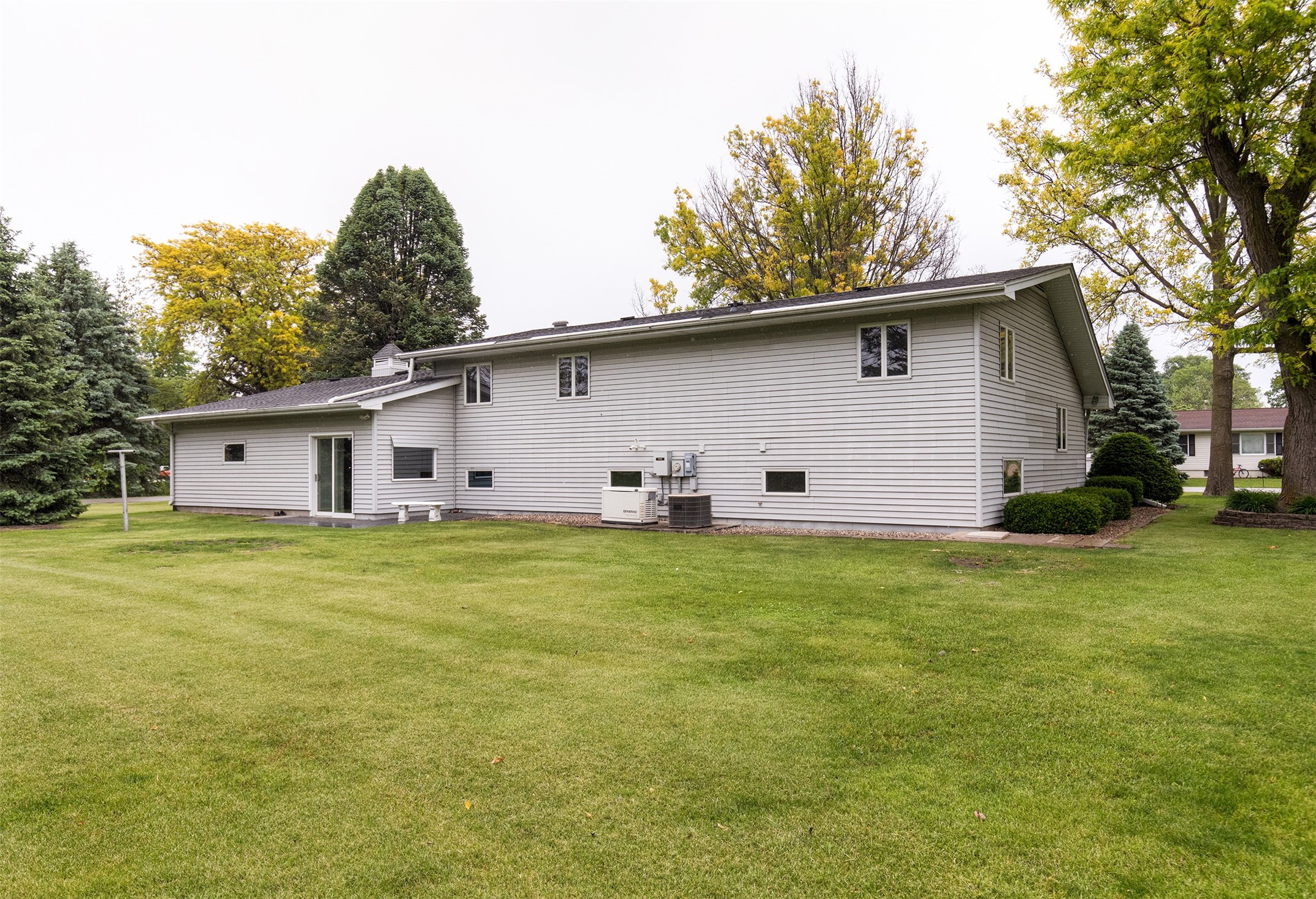 203 11th Street, Dallas Center, Iowa image 29