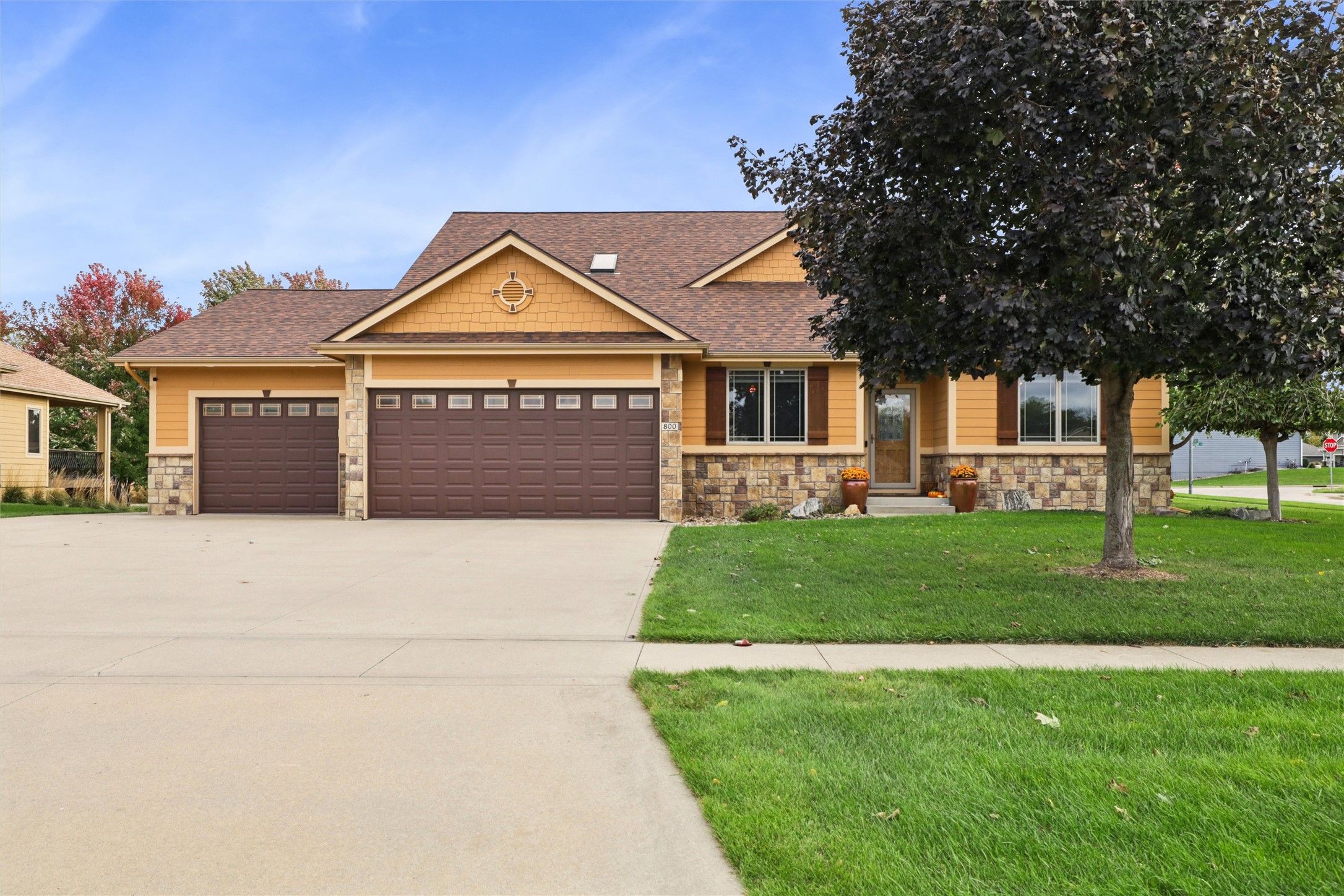 800 Lake View Avenue