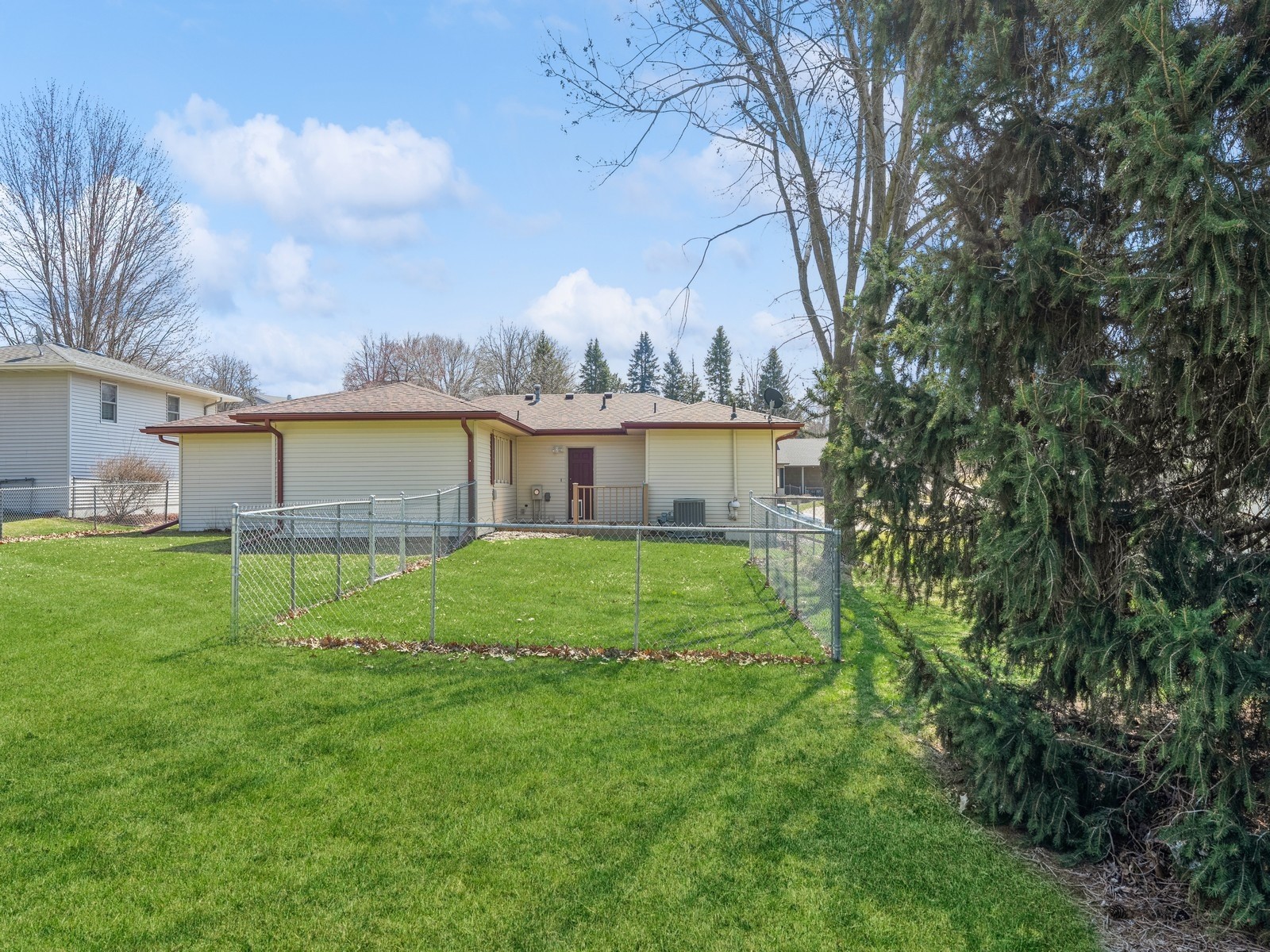 1530 S 15th Avenue, Newton, Iowa image 28