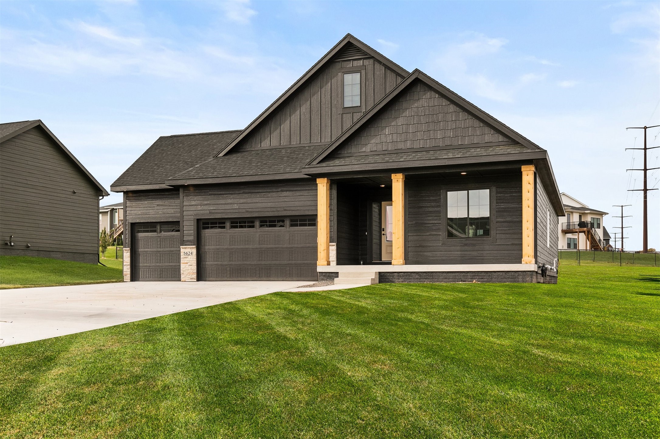Photo 1 of 35 — 5624 163rd Street, Urbandale, IA 50323