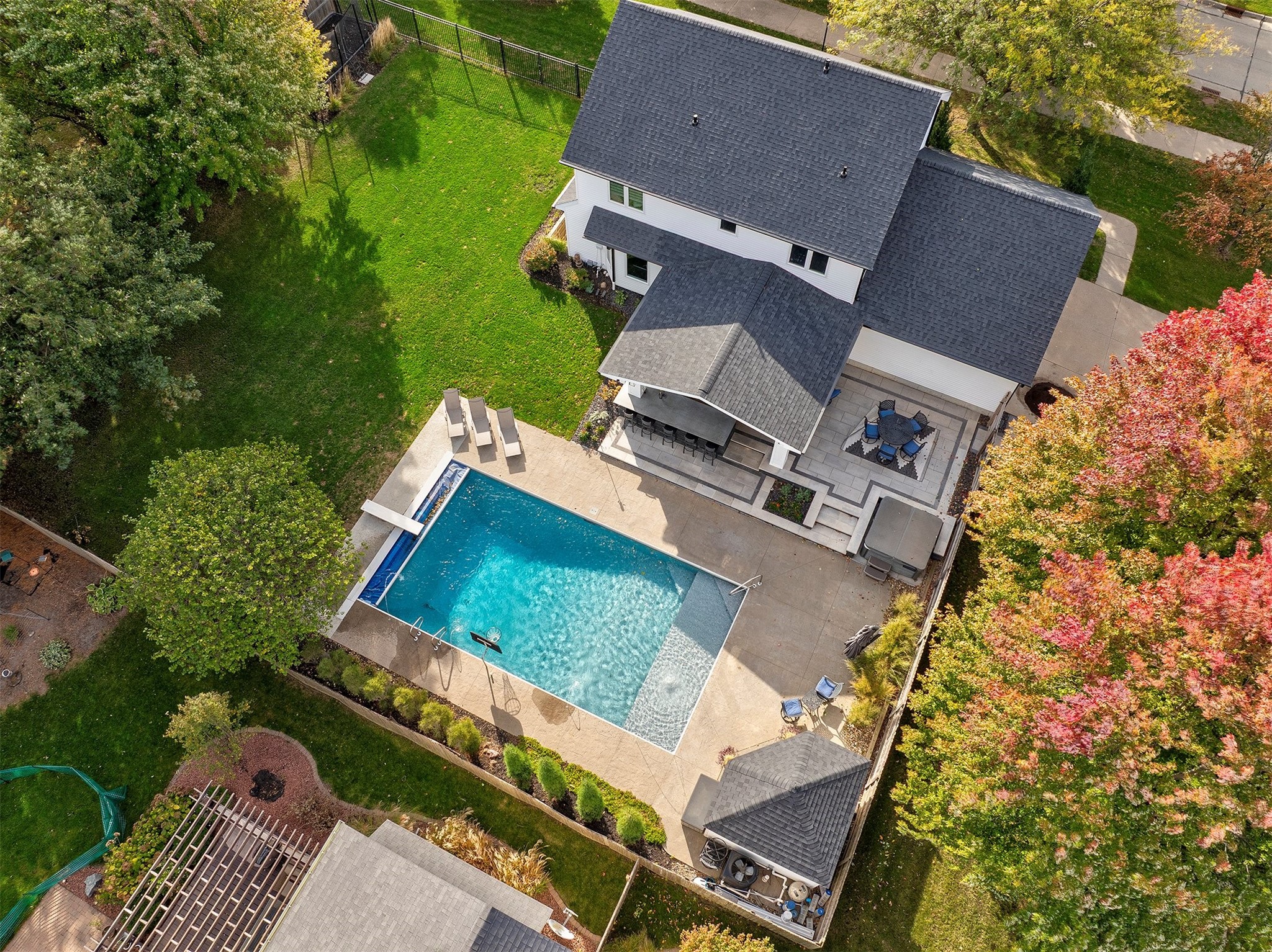 15899 Boston Parkway