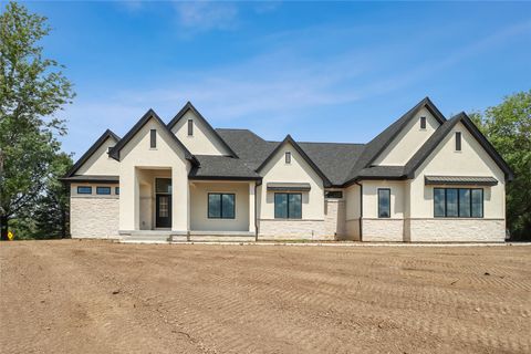6267 Fairway Trail Norwalk IA 50211