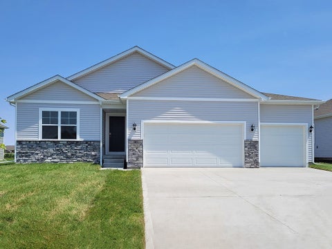 Homes For Sale - 349 Cormorant Drive<br/> Warren County, Norwalk, IA 50211