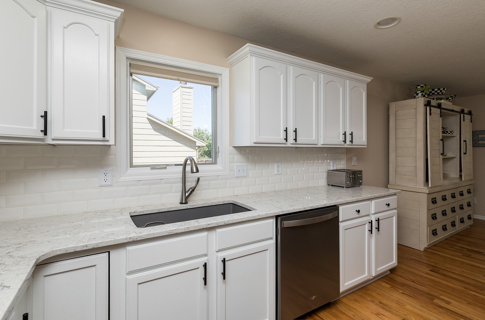 7911 Aspen Drive, West Des Moines, Iowa image 11