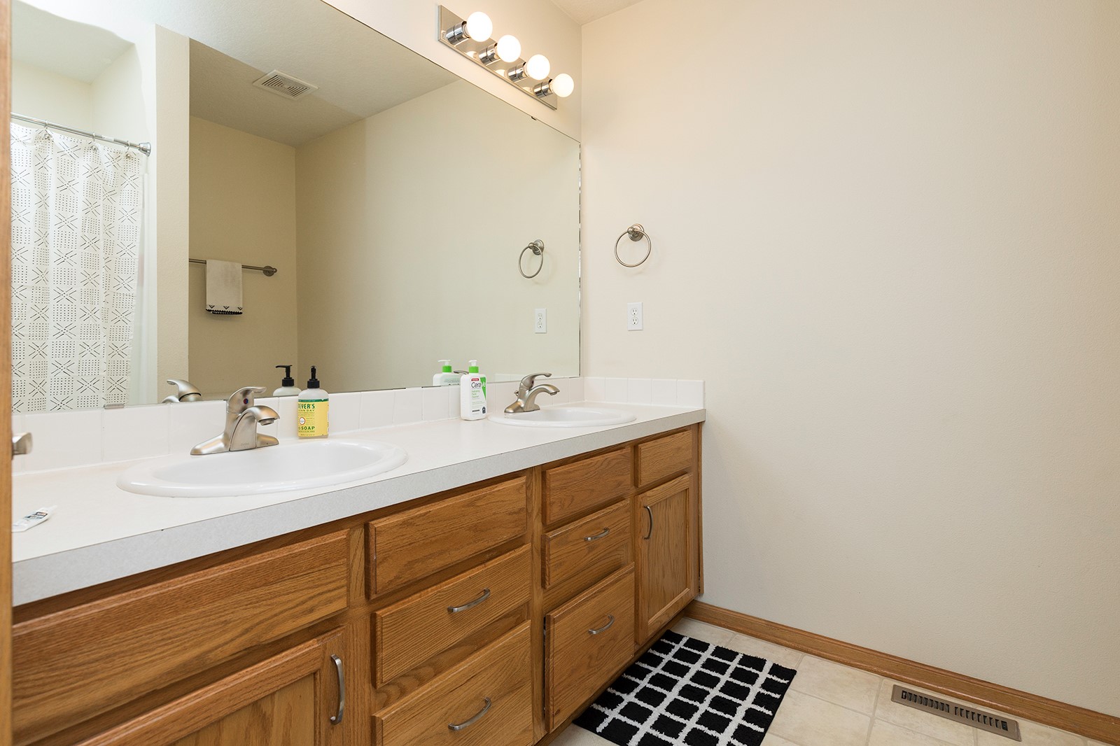 7911 Aspen Drive, West Des Moines, Iowa image 15