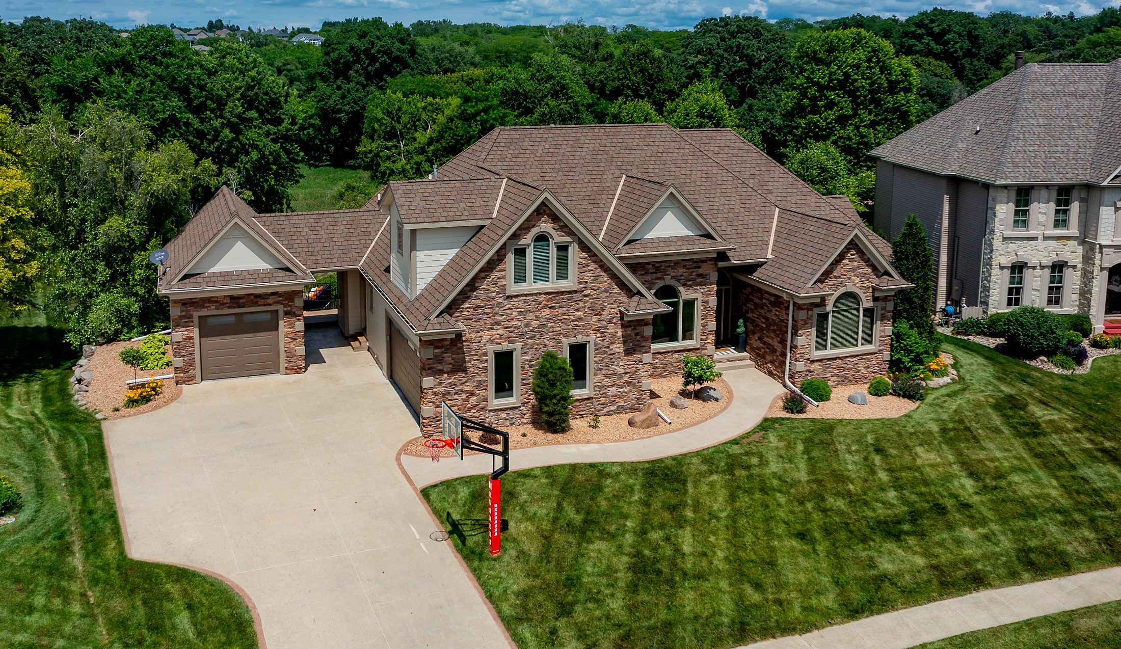 15217 Oakwood Drive