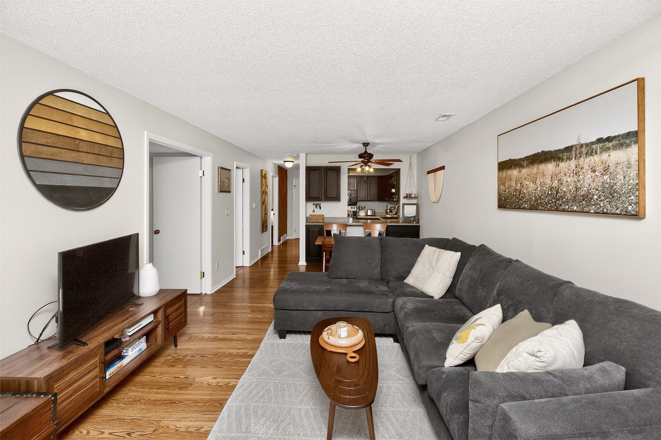 Photo 1 of 29 — 2343 Glenwood Drive 50, Des Moines, IA 50321