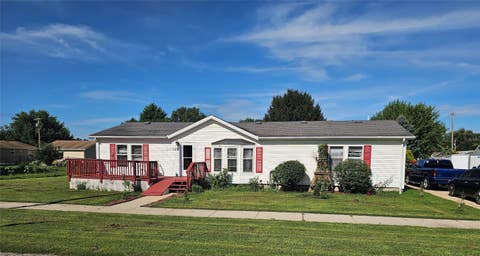 Homes For Sale - 1115 W 8th Street<br/> Perry, IA 50220